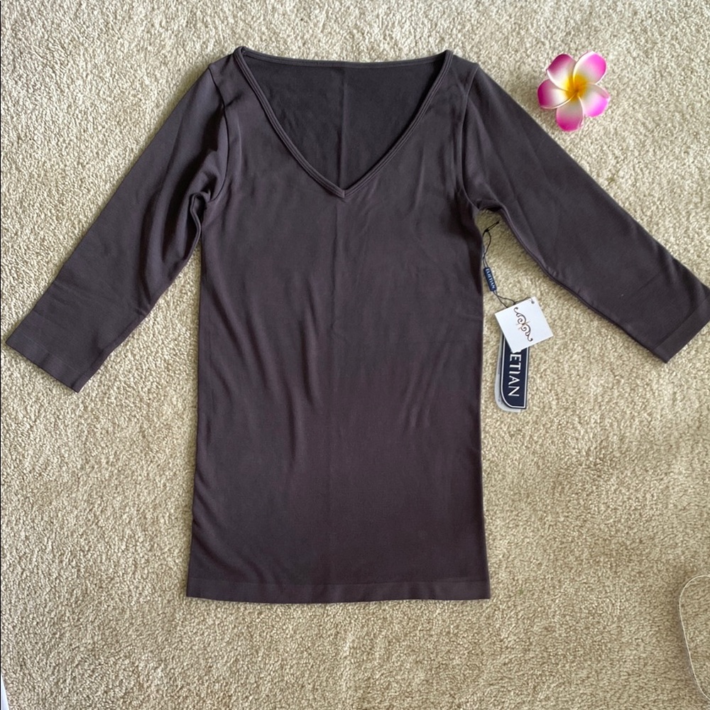Elietian Charcoal V-Neck top, NWT